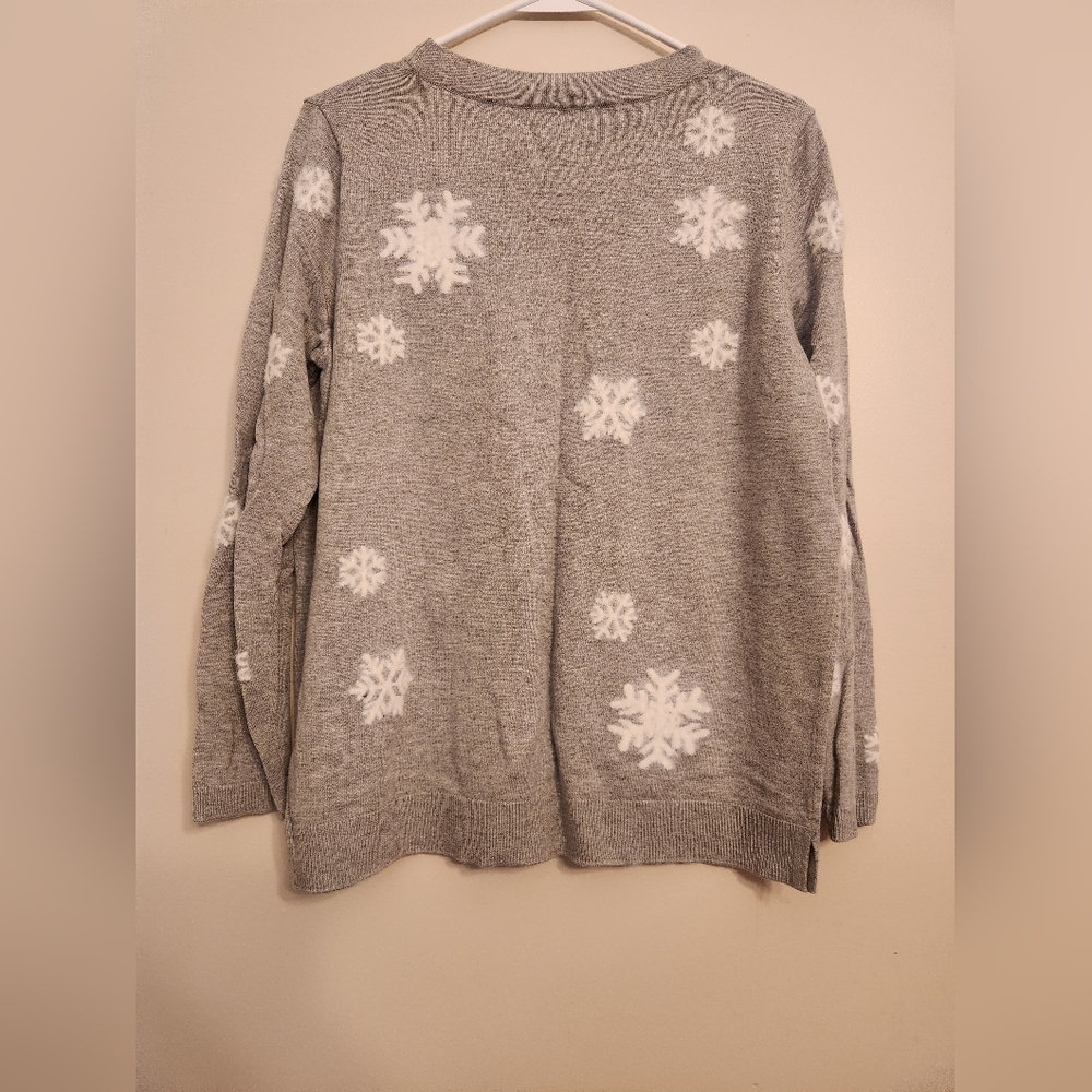 Snowflake sweaters - Picture 3 of 3
